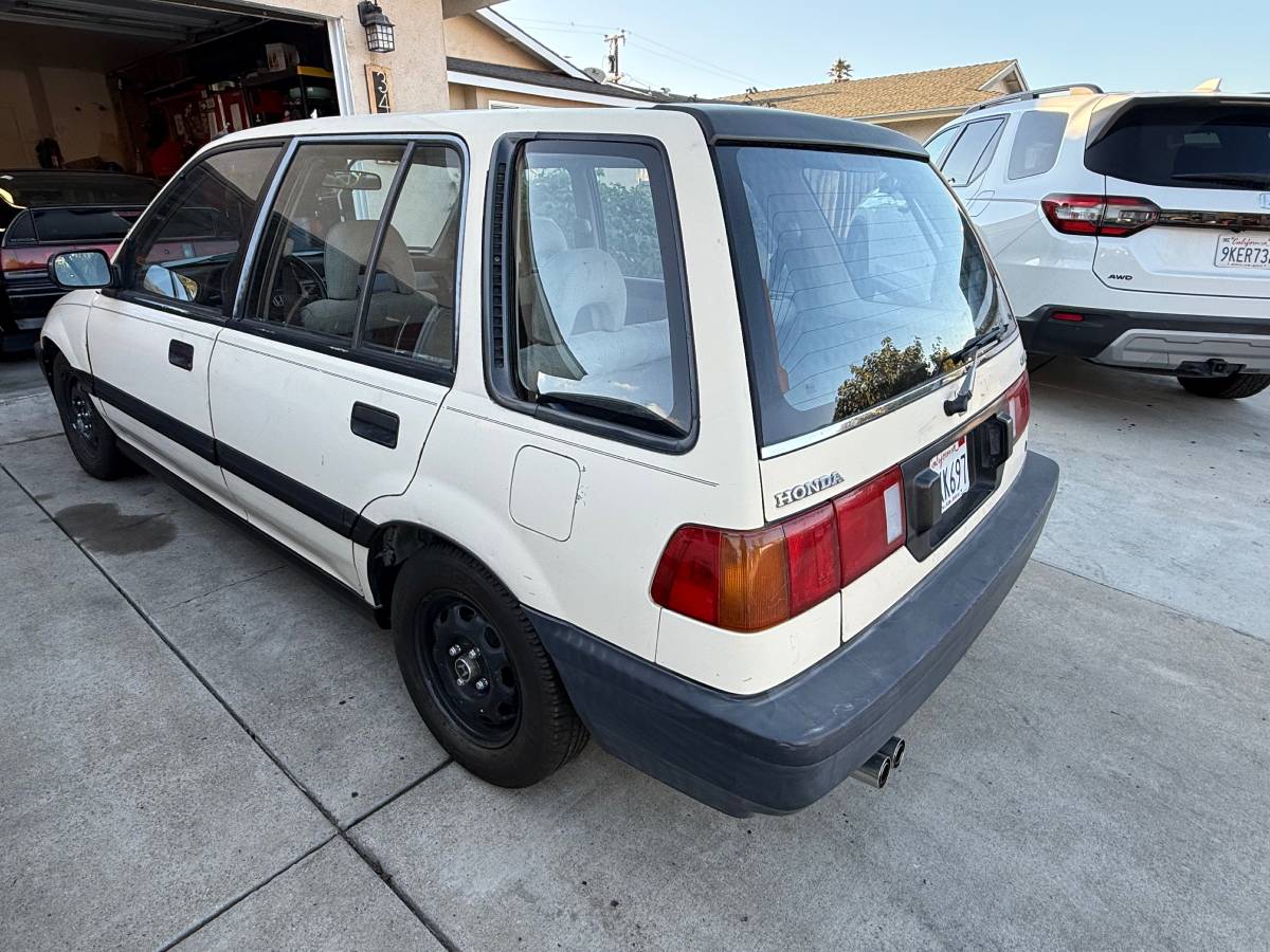 Honda-civic-1988-white-2