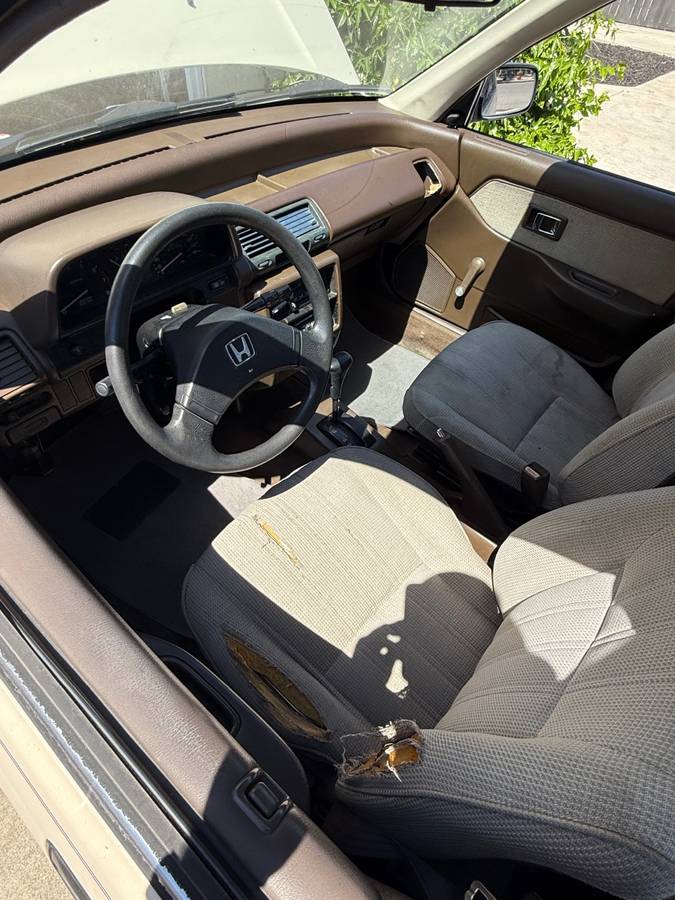 Honda-civic-1988-white-4