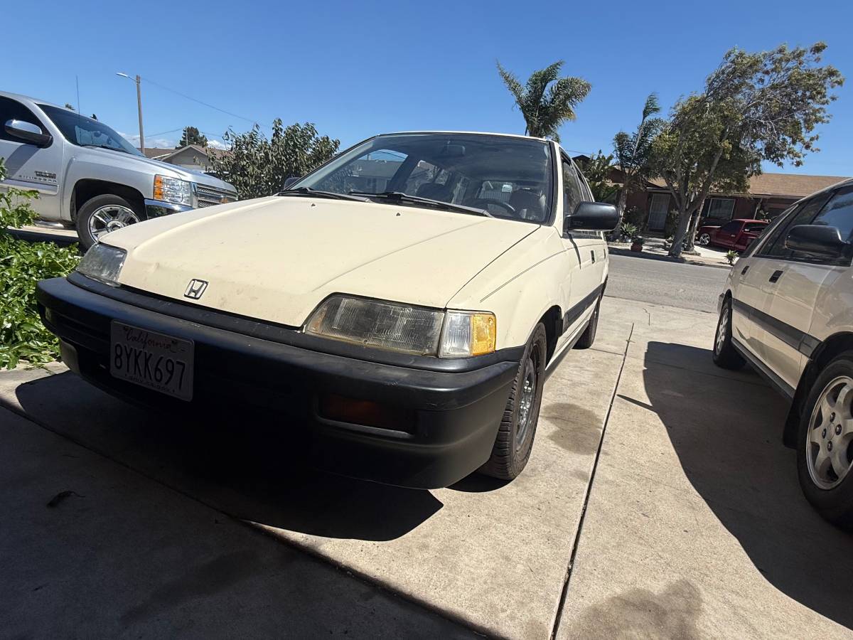 Honda-civic-1988-white-9