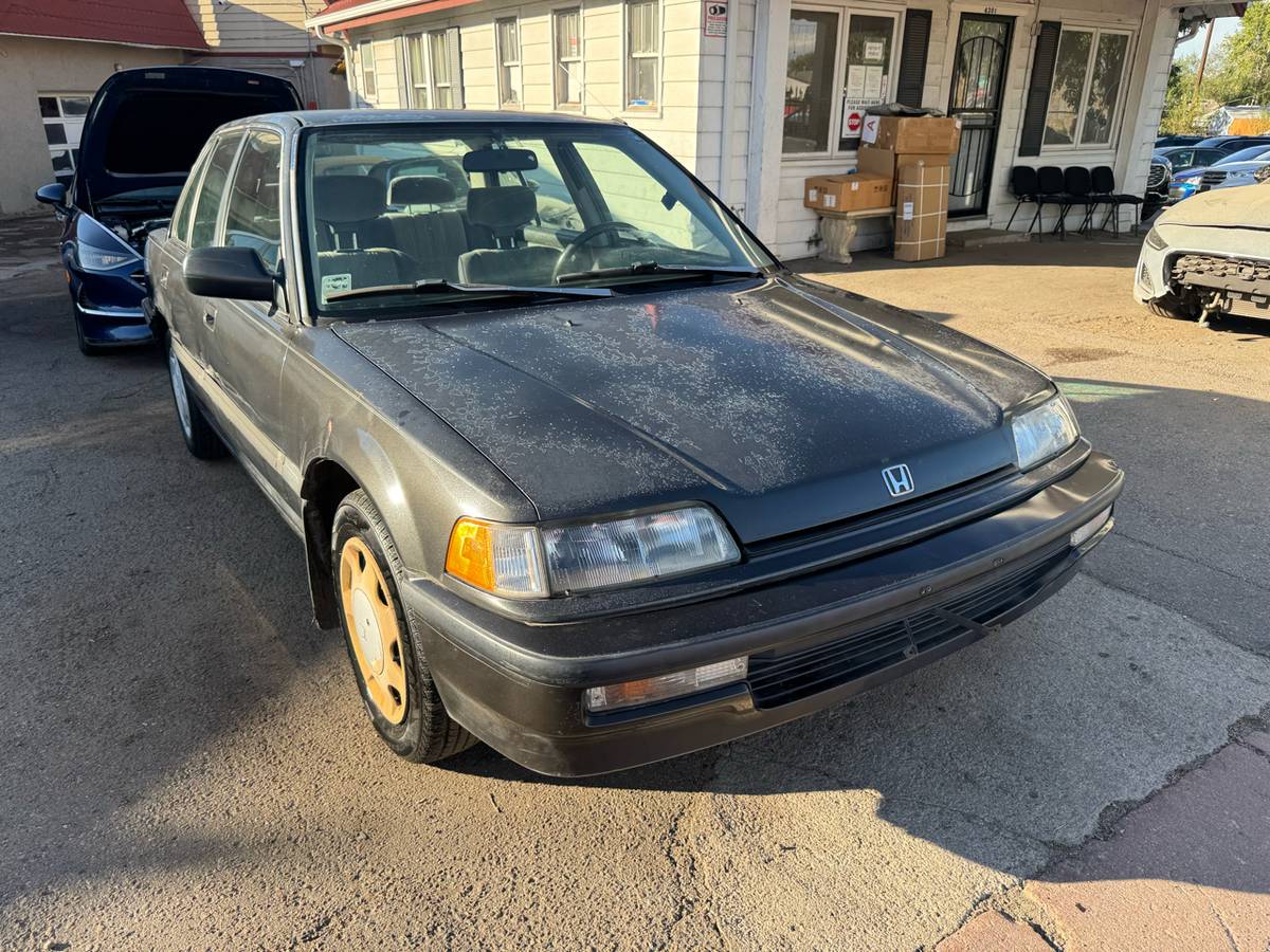 Honda-civic-1990-black-4