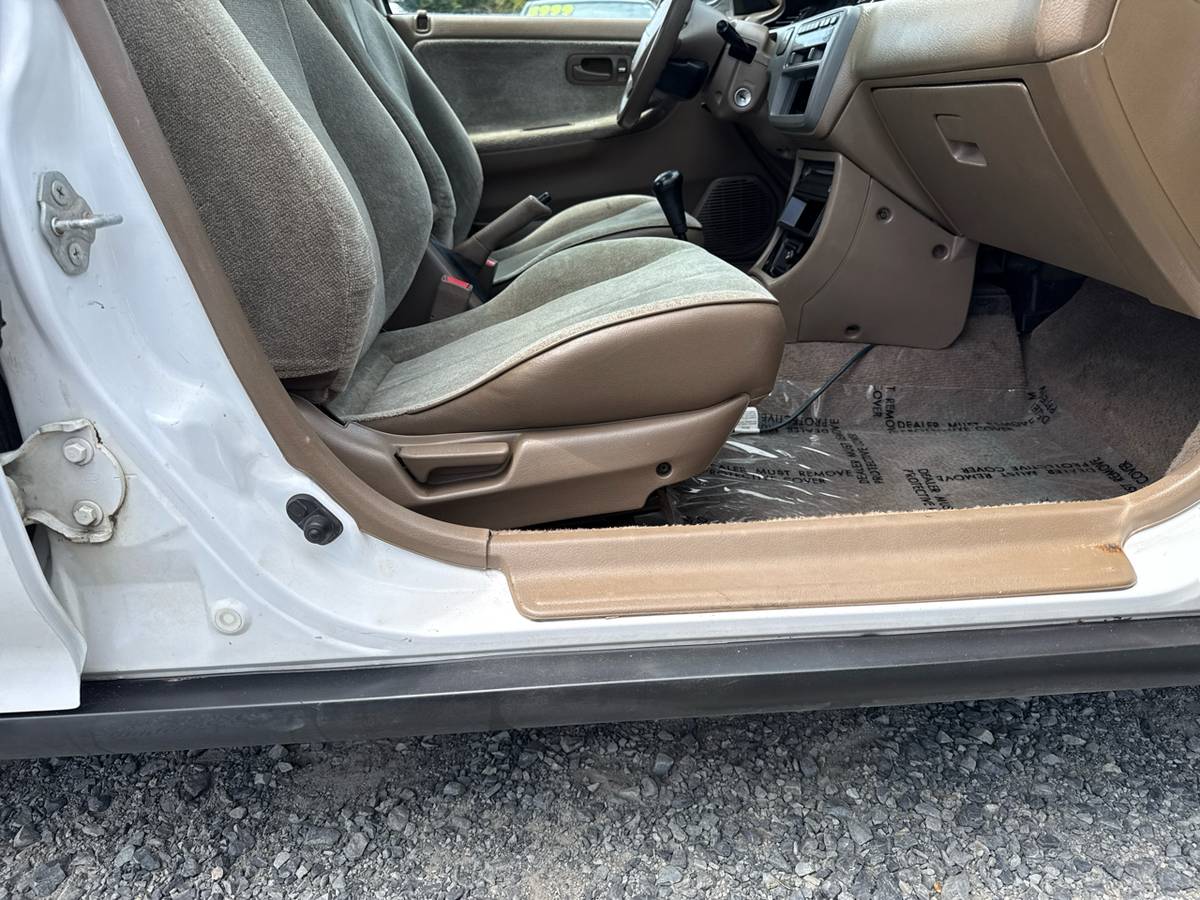 Honda-civic-1995-white-40