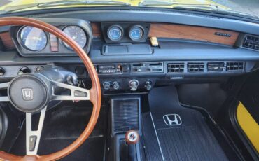 Honda-civic-cvcc-1975-yellow-17