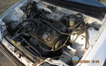Honda-crx-1991-white-12