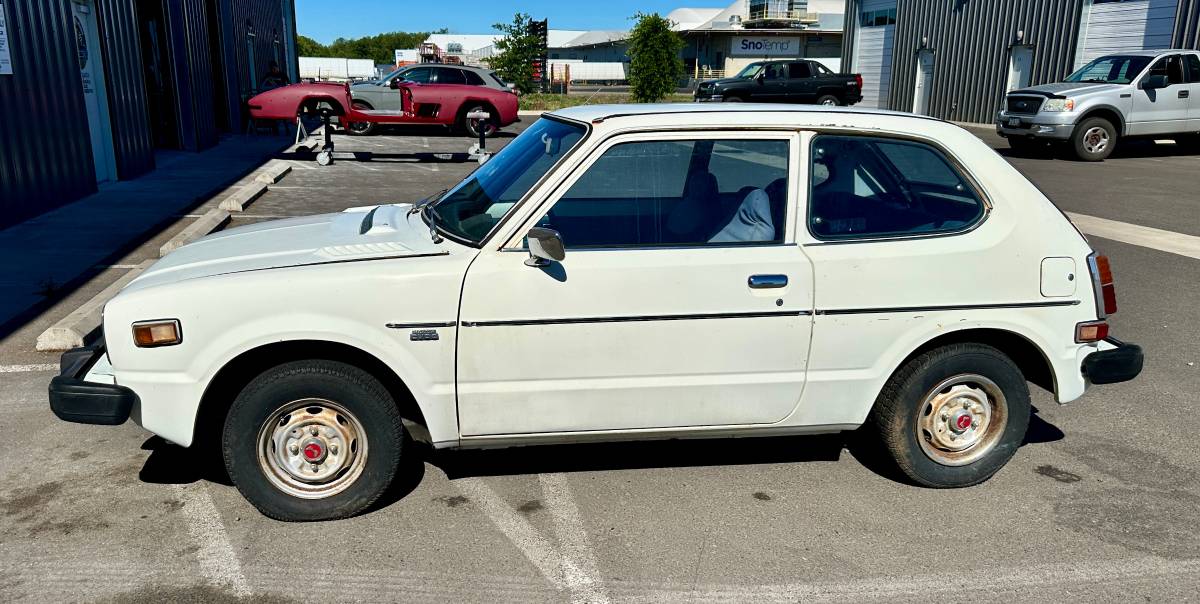 Honda-cvcc-1978-white-7