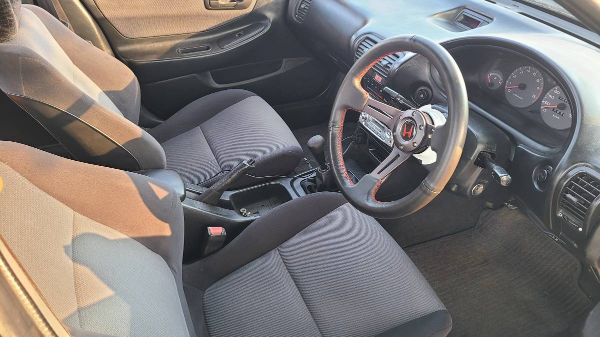 Honda-integra-1994-silver-5