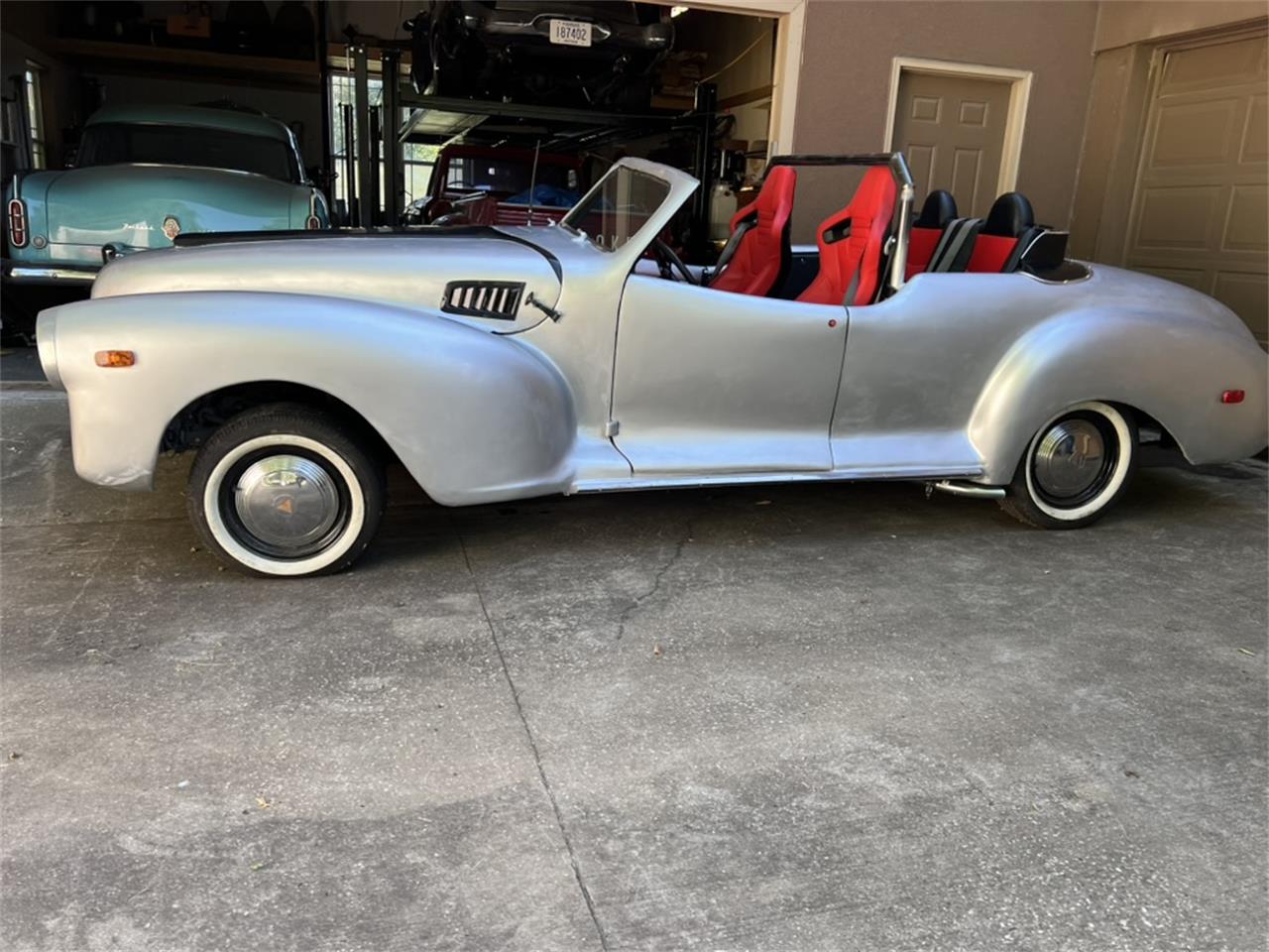 Hudson-Custom-1946-Silver-Red-5