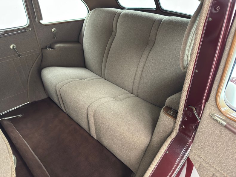 Hudson-Other-1937-Royal-Maroon-Light-Brown-33