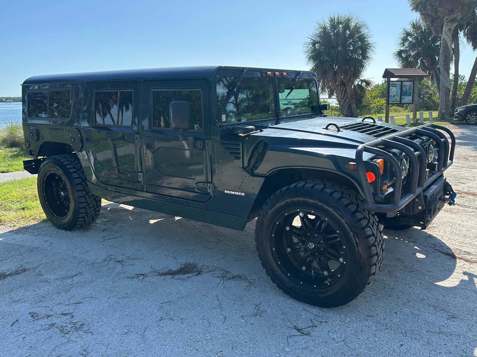 Hummer-H1-1996-SUV-1