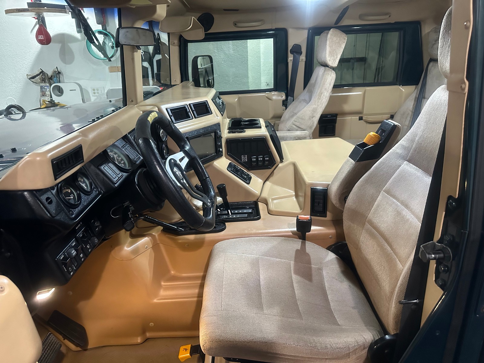 Hummer-H1-1996-SUV-8