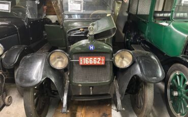Hupmobile-touring-car-1916-10