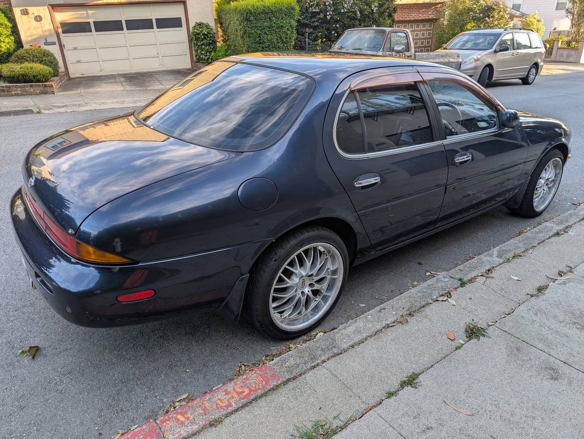Infiniti-j30-1995-20