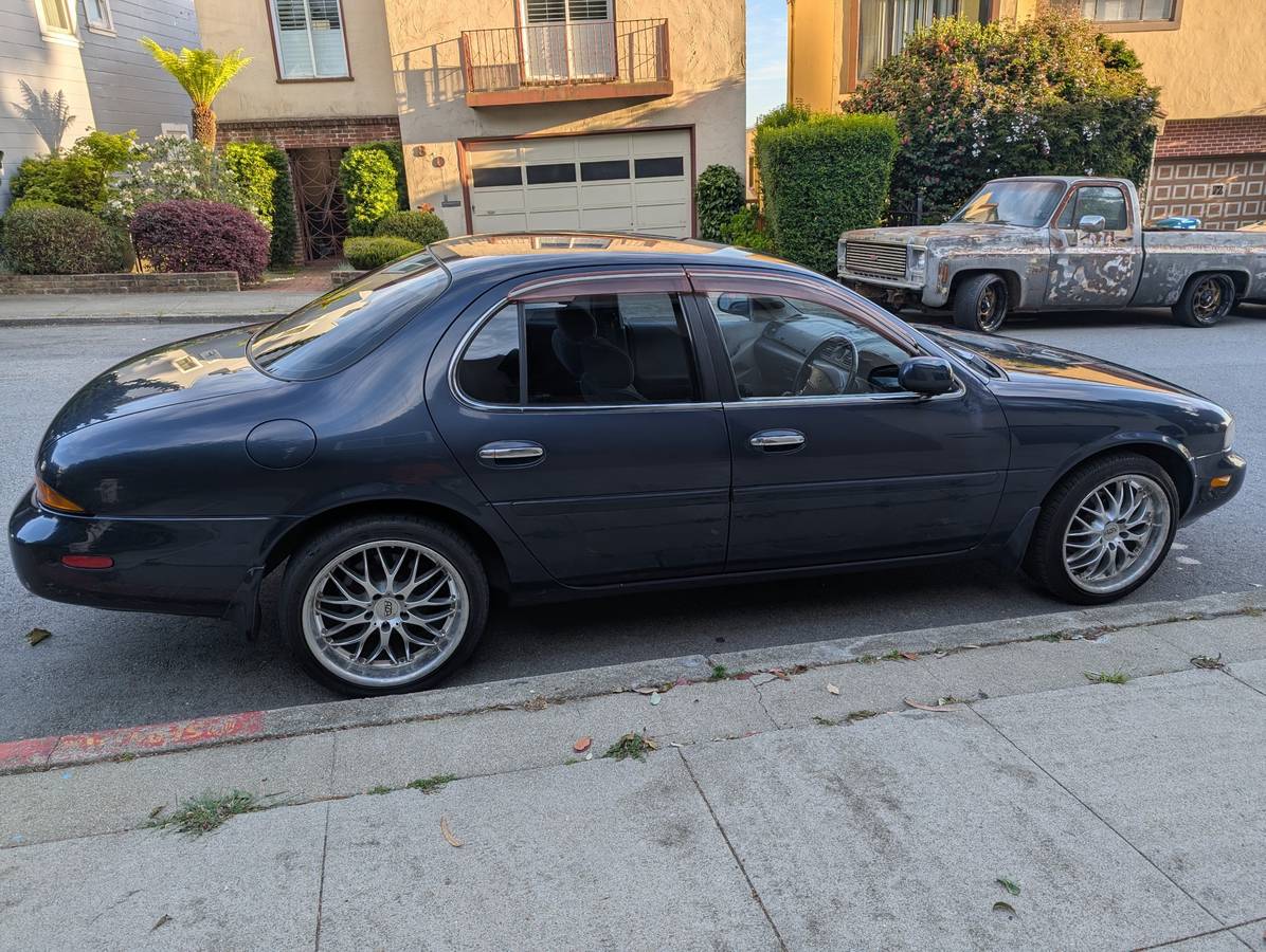 Infiniti-j30-1995-5