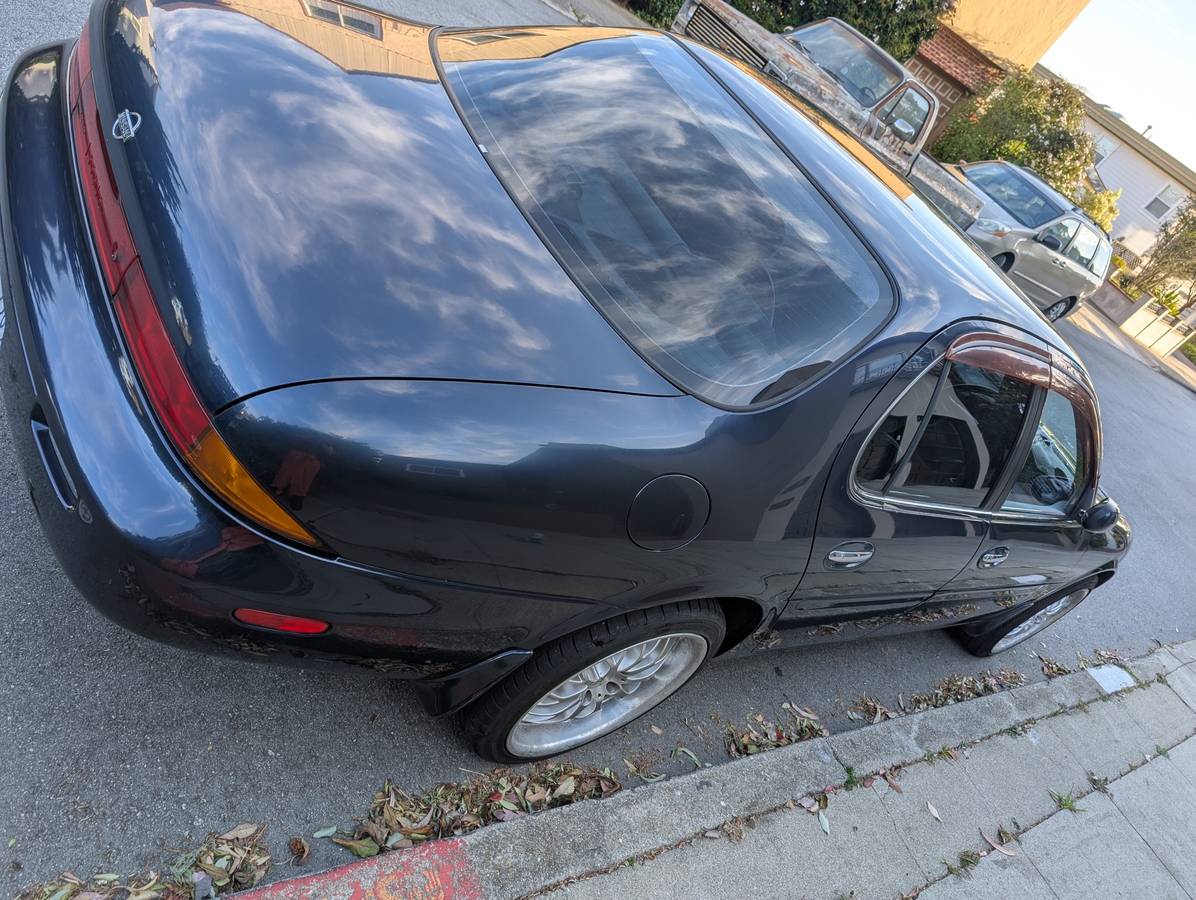 Infiniti-j30-1995-7