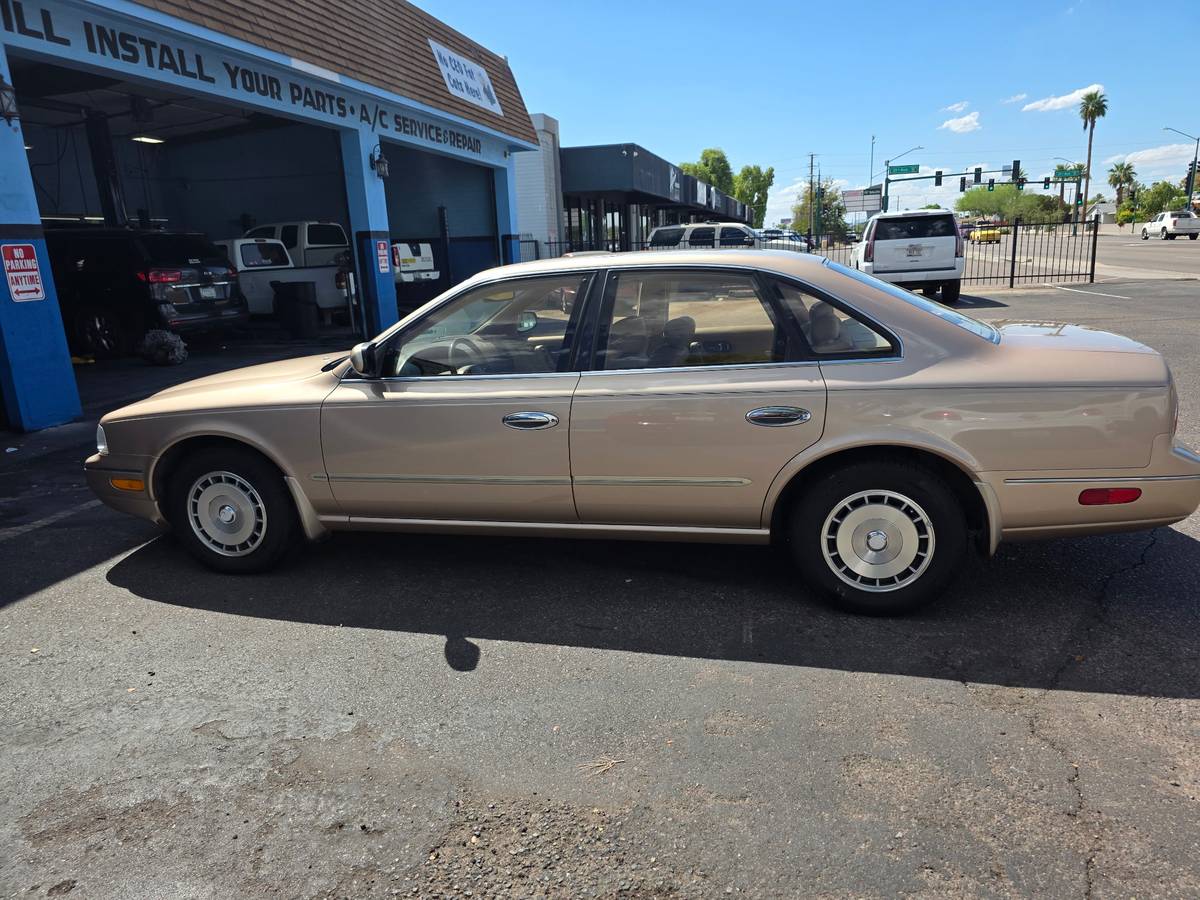 Infiniti-q45-1994-custom