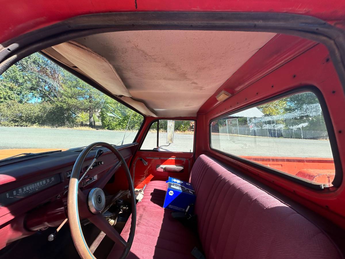 International-1210d-1972-red-11