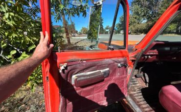 International-1210d-1972-red-2