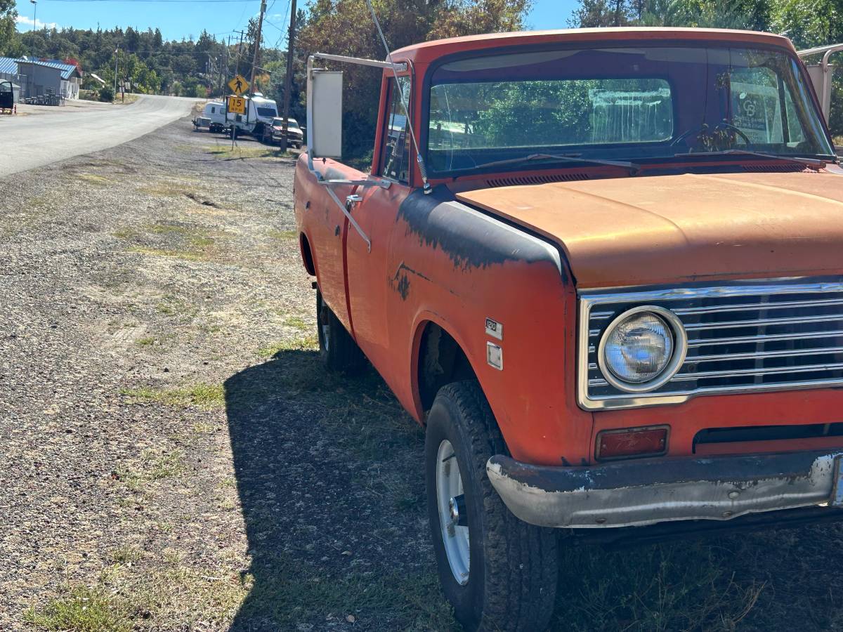International-1210d-1972-red-7