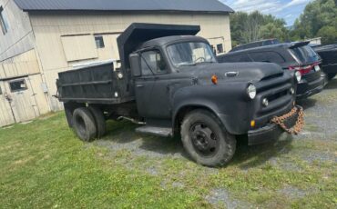 International-1957-black-4