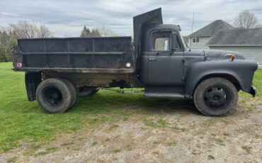 International-1957-black-6