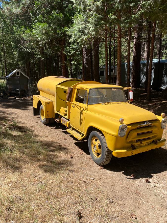 International-1957-yellow-5