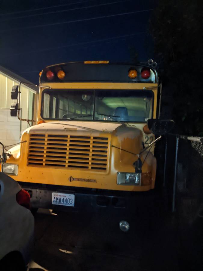 International-3800-diesel-1991-yellow-3