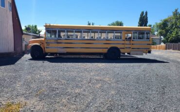 International-3800-diesel-1991-yellow