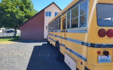 International-3800-diesel-1991-yellow-4