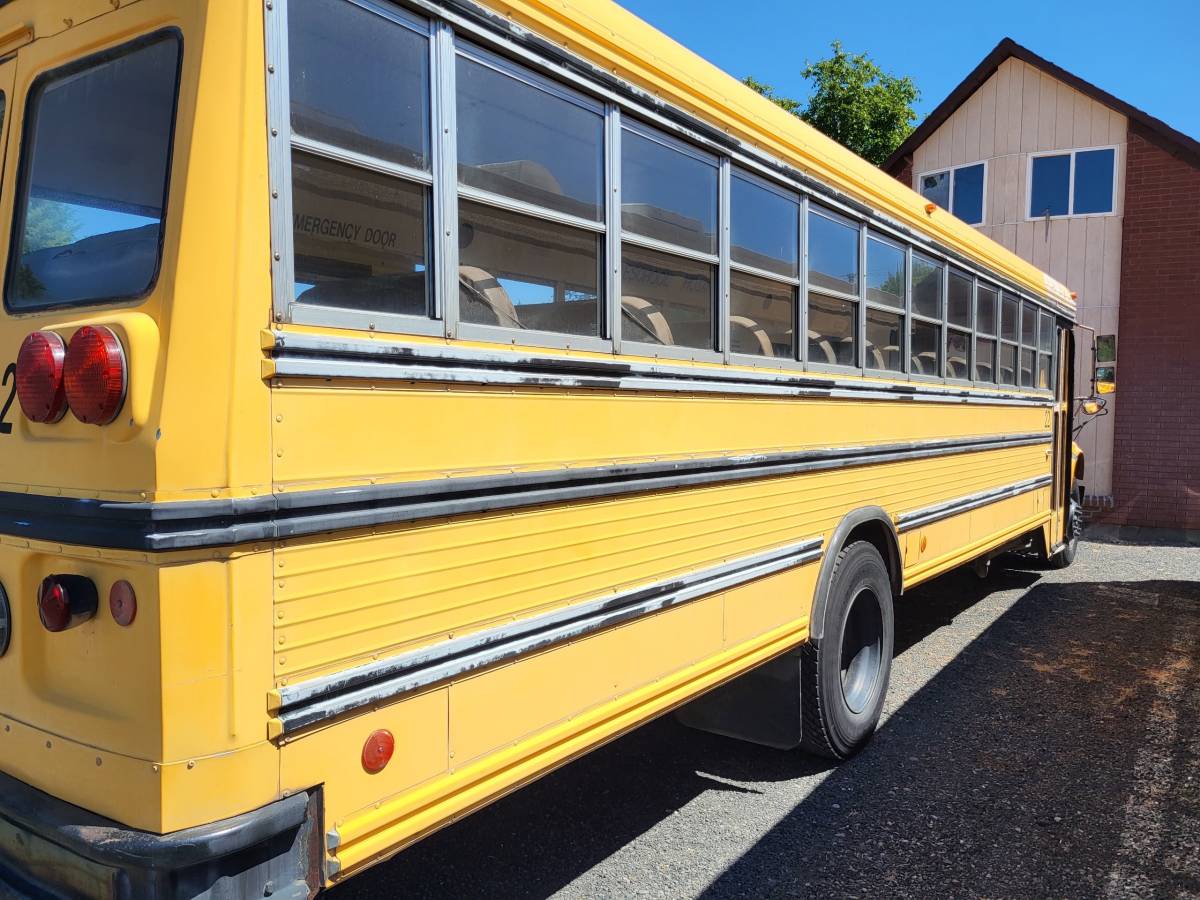 International-3800-diesel-1991-yellow-7