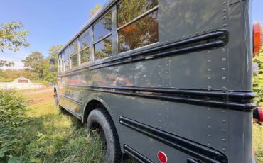 International-3800-fbc-forward-control-chassis-die-1991-blue-4