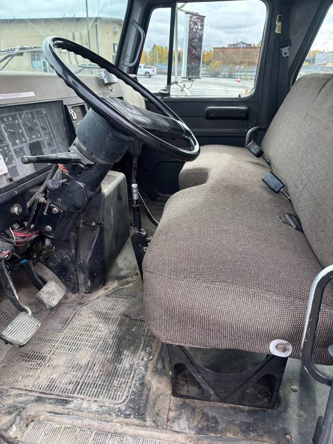 International-4700-diesel-1995-8