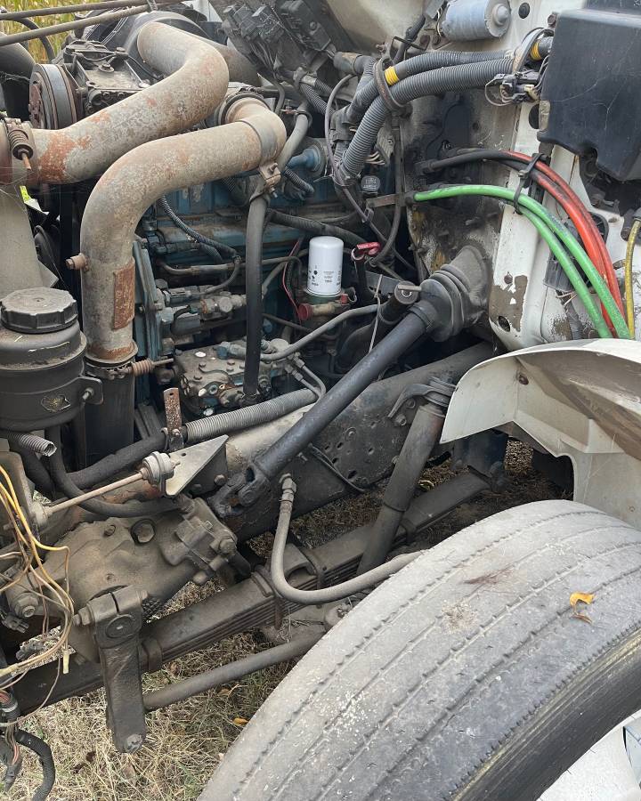 International-4700-diesel-1996-6