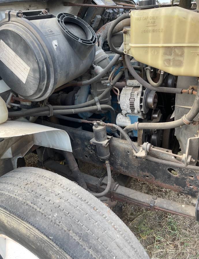 International-4700-diesel-1996-7