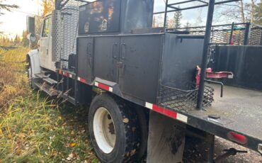 International-4700-diesel-1996-white-2
