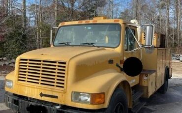 International-4700-series-diesel-1994-yellow-12