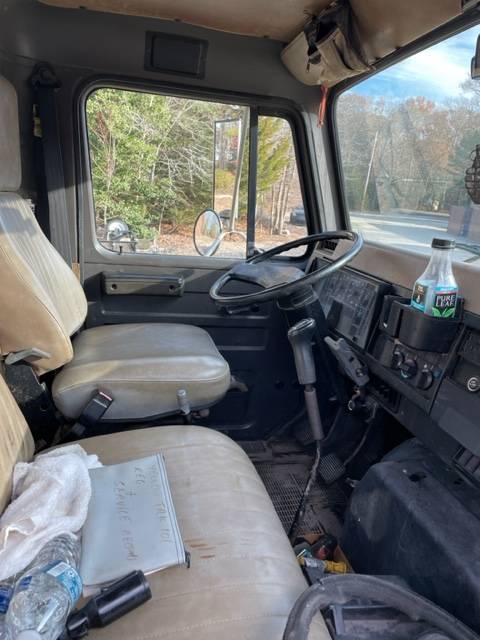 International-4700-series-diesel-1994-yellow-6