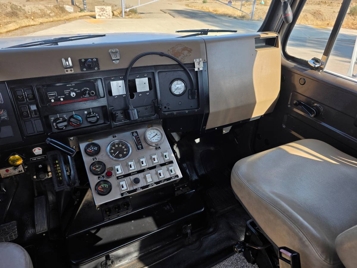 International-4900-diesel-1992-10