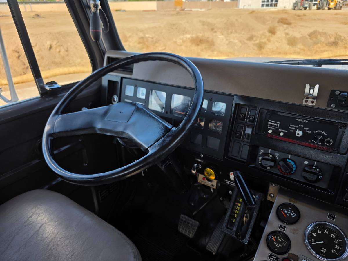 International-4900-diesel-1992-32