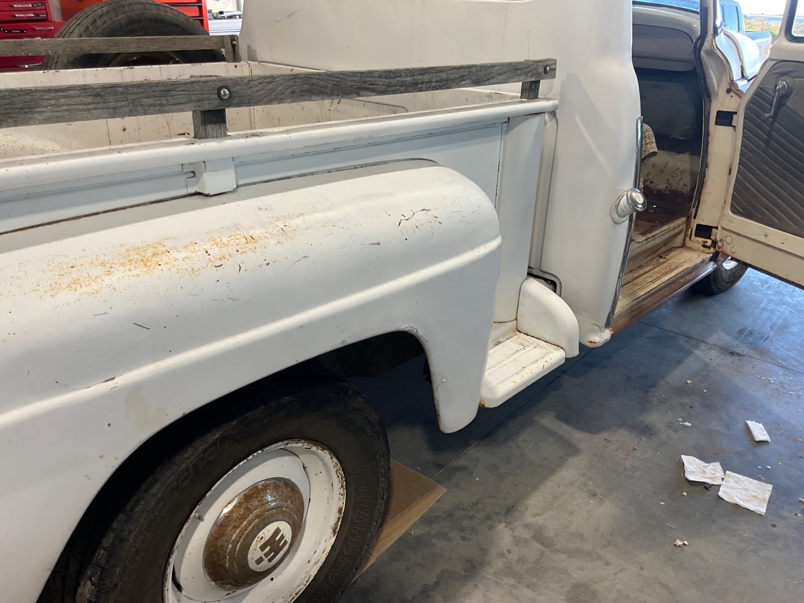 International-Harvester-12-Ton-Pickup-1957-Standard-Cab-Pickup-13