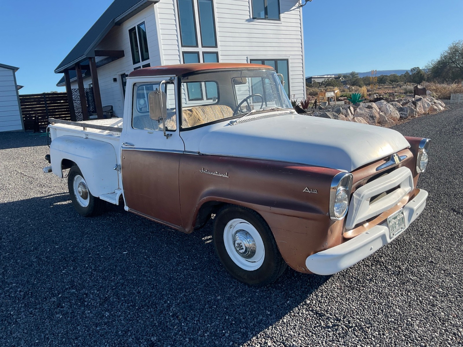 International-Harvester-12-Ton-Pickup-1957-Standard-Cab-Pickup-2