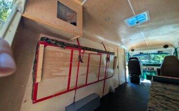 International-Harvester-34-TON-VAN-1953-DELIVERY-VAN-13