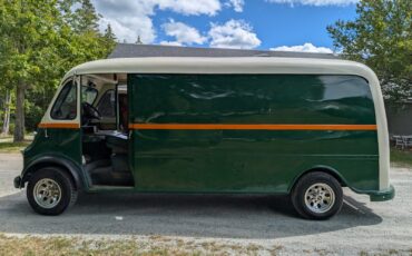 International-Harvester-34-TON-VAN-1953-DELIVERY-VAN-7