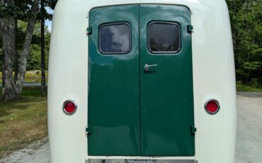 International-Harvester-34-TON-VAN-1953-DELIVERY-VAN-9