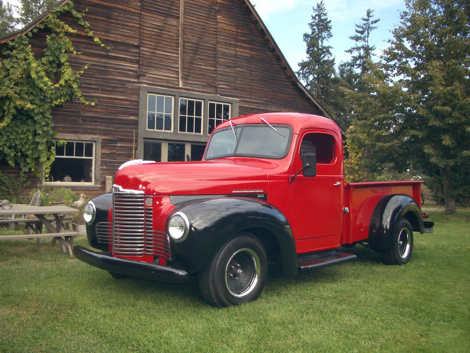 International-Harvester-KB2-34-ton-Pickup-Truck-Restored-1949-1