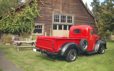 International-Harvester-KB2-34-ton-Pickup-Truck-Restored-1949-10