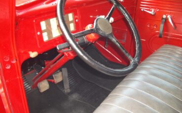International-Harvester-KB2-34-ton-Pickup-Truck-Restored-1949-14