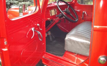 International-Harvester-KB2-34-ton-Pickup-Truck-Restored-1949-15