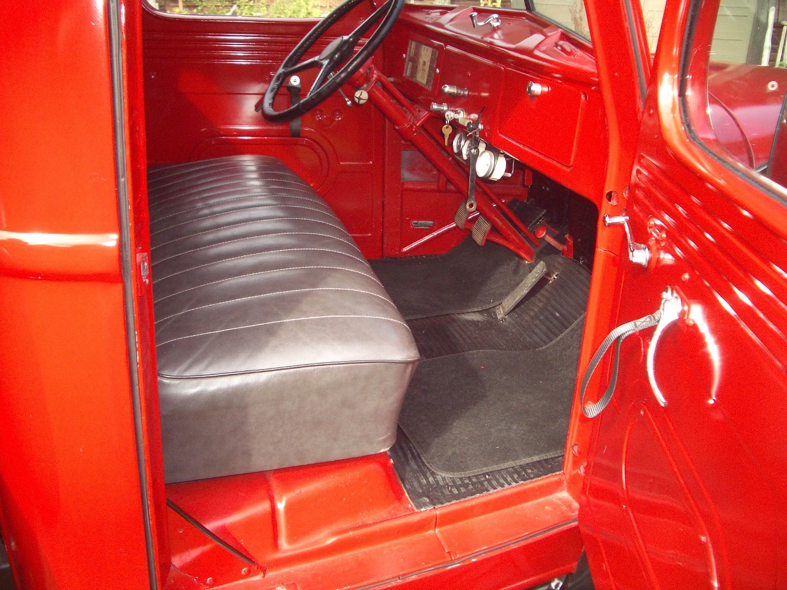 International-Harvester-KB2-34-ton-Pickup-Truck-Restored-1949-17