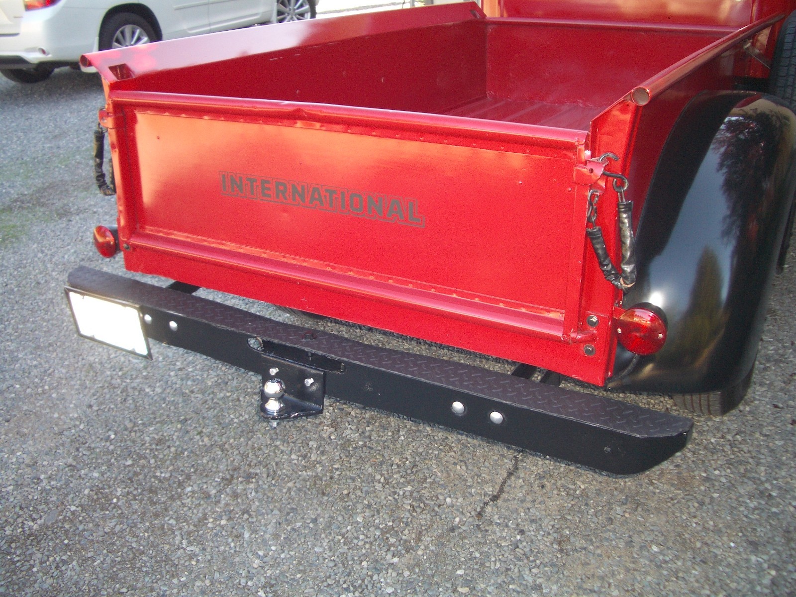 International-Harvester-KB2-34-ton-Pickup-Truck-Restored-1949-27