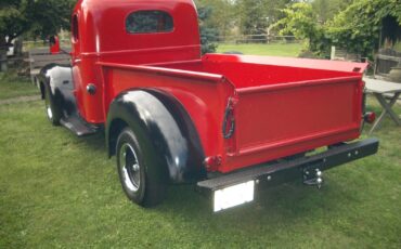International-Harvester-KB2-34-ton-Pickup-Truck-Restored-1949-3