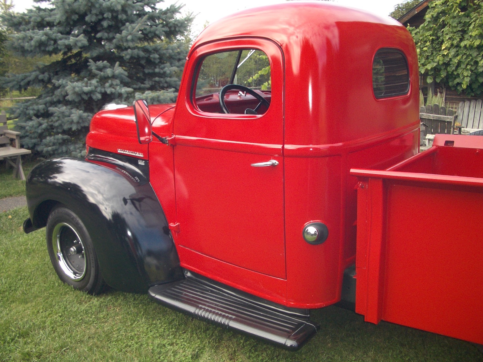 International-Harvester-KB2-34-ton-Pickup-Truck-Restored-1949-5